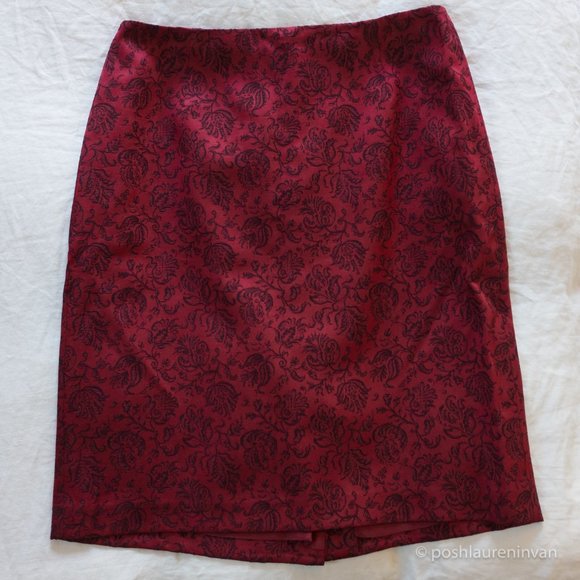 Ann Taylor Pencil Skirt – Red Maroon Brocade – US 10 - Picture 13 of 14